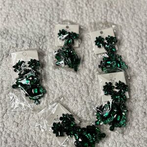 5  Emerald Green Earrings